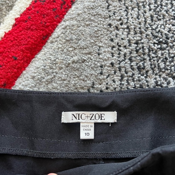 Nic+Zoe Black Performance Skinny Pants - Picture 2 of 3